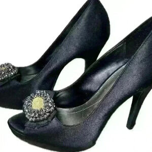 Apt 9 Womens Cindy Black Rhinestone Flower